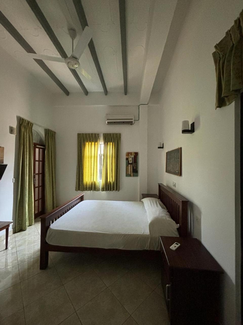 Village Inn Resort Negombo Exterior photo