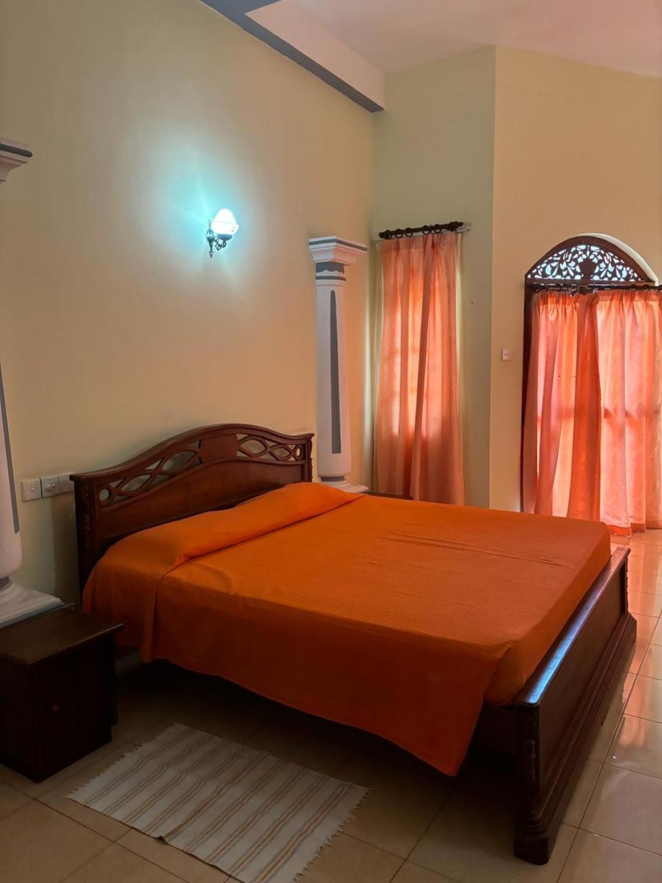 Village Inn Resort Negombo Exterior photo
